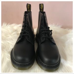 Dr. Martens Black 101 Smooth Boots